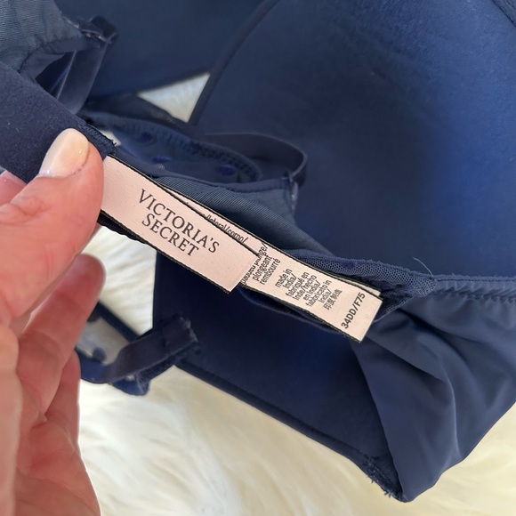 VICTORIA’S SECRET | Elegant Navy Polka Dot Bra - Picture 4 of 4